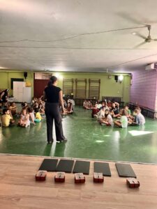250718 kataskinosi stin poli robotiki 2