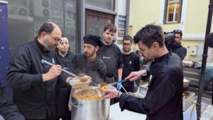 251216 koinoniko pantopoleio demata agapis 8