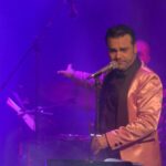 Ο Δήμος Λαρισαίων υποδέχεται το Νέο Έτος με μια μοναδική συναυλία του Δώρου Δημοσθένους - Στις 23.00 στην Κεντρική πλατεία η λαμπερή εκδήλωση 2 251231 lsc dd1